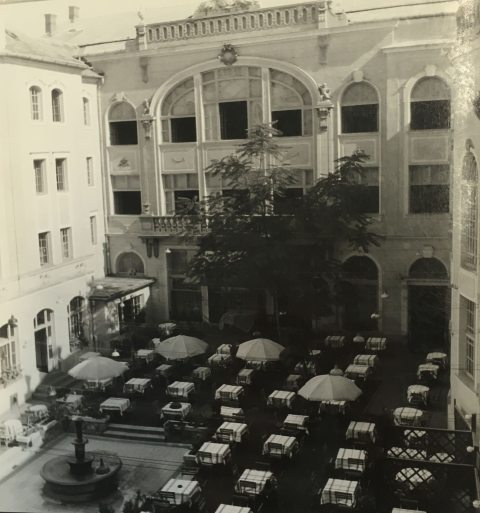 Belső udvar_1950-es évek (Forrás: Dobrossy István)